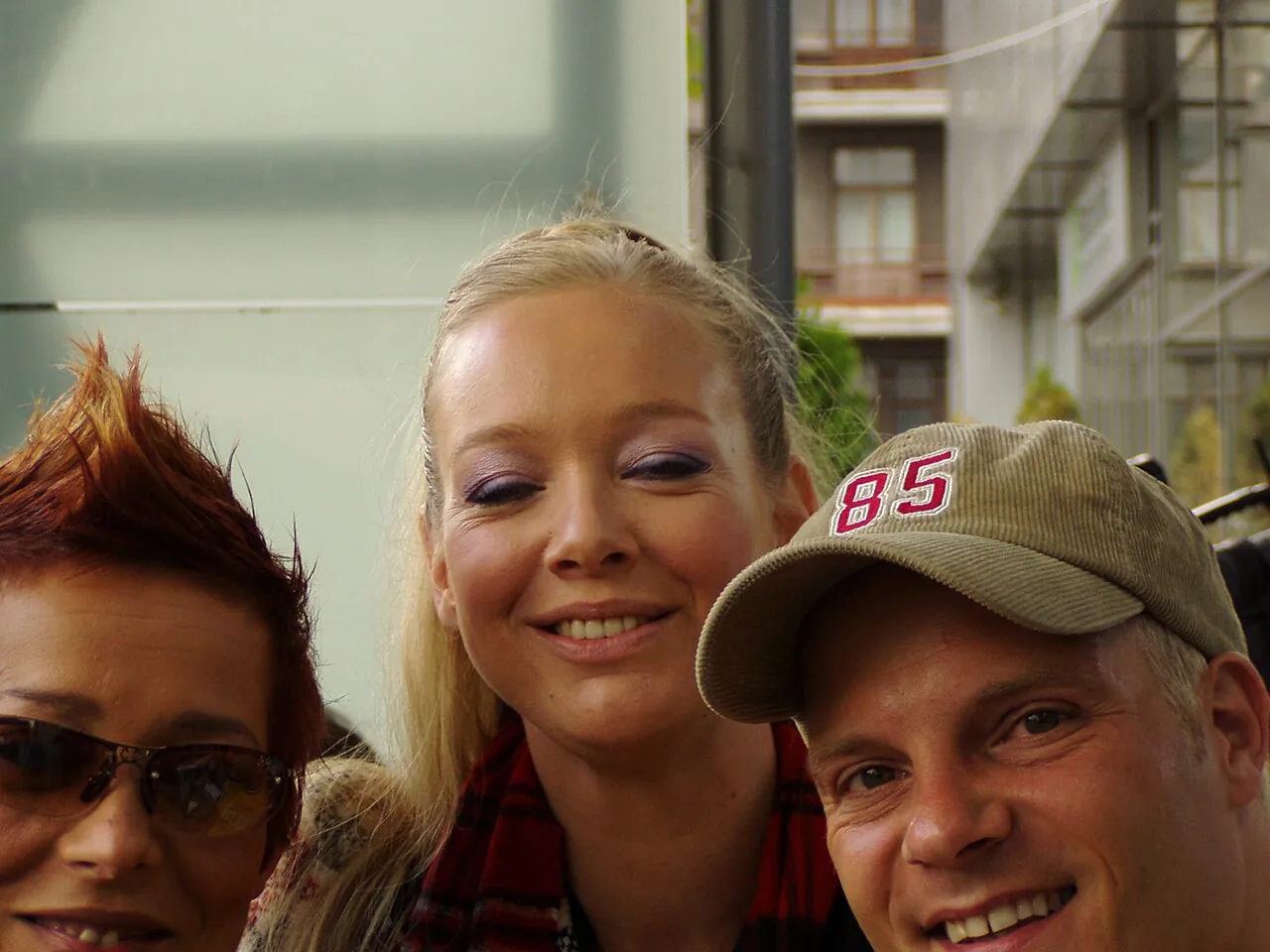 Netherlands Eurovision 2027: Eurovision Song Contest 2003 - Netherlands - Backing vocalists